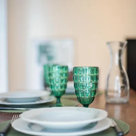 Leonardo - Apartman *